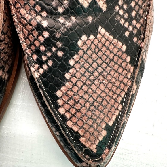 Treasure & Bond Kallie Faux Snakeskin Mules Flats Slides Pink Black Size 7 - Picture 4 of 8